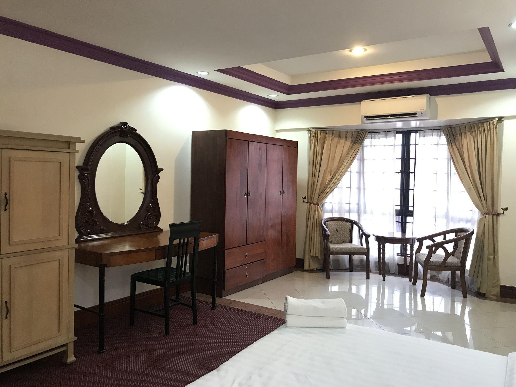 Sunset & Seaview Vacation Condos At Marina Court Resort Condo Kota Kinabalu Extérieur photo
