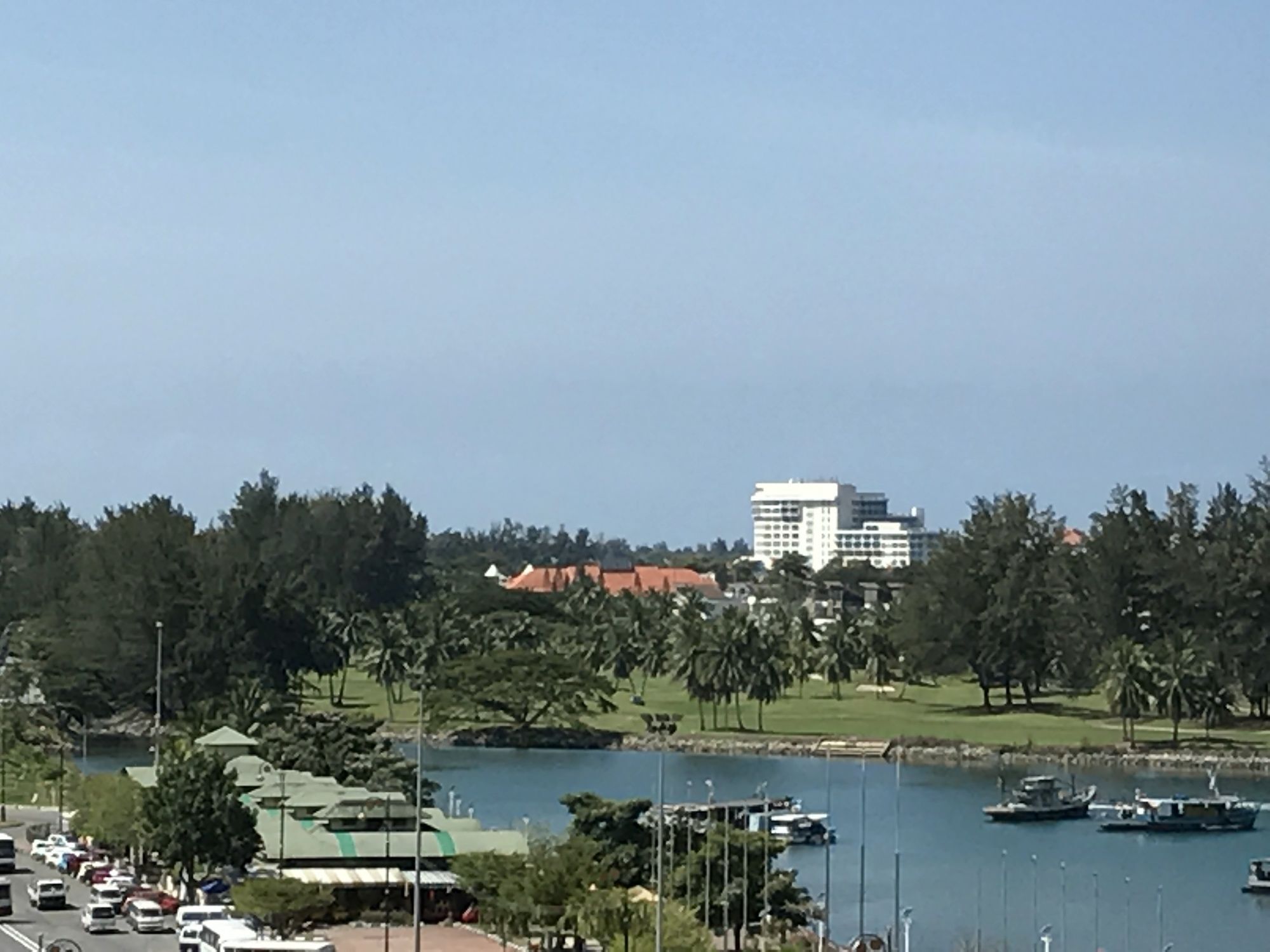 Sunset & Seaview Vacation Condos At Marina Court Resort Condo Kota Kinabalu Extérieur photo